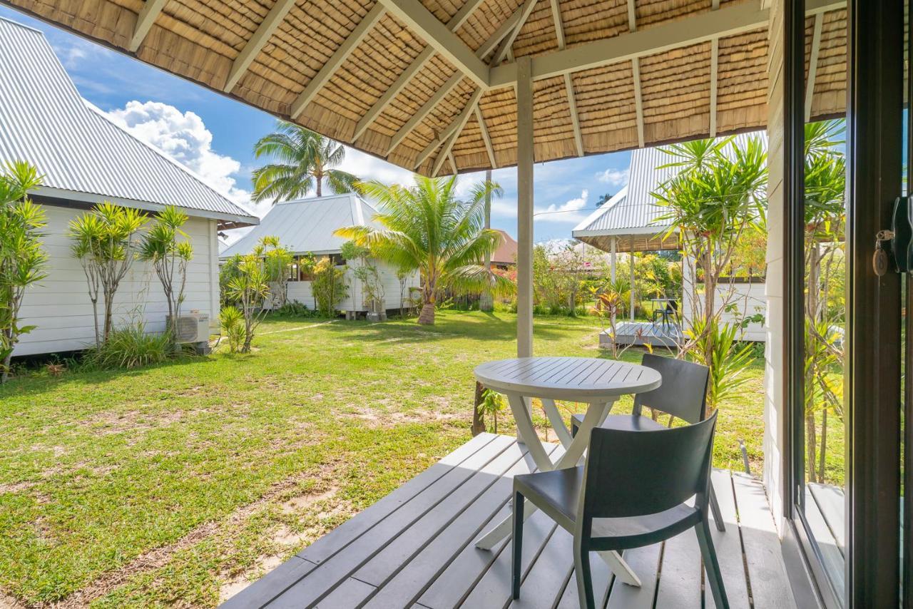 Moorea Island Beach Hotel Exterior photo