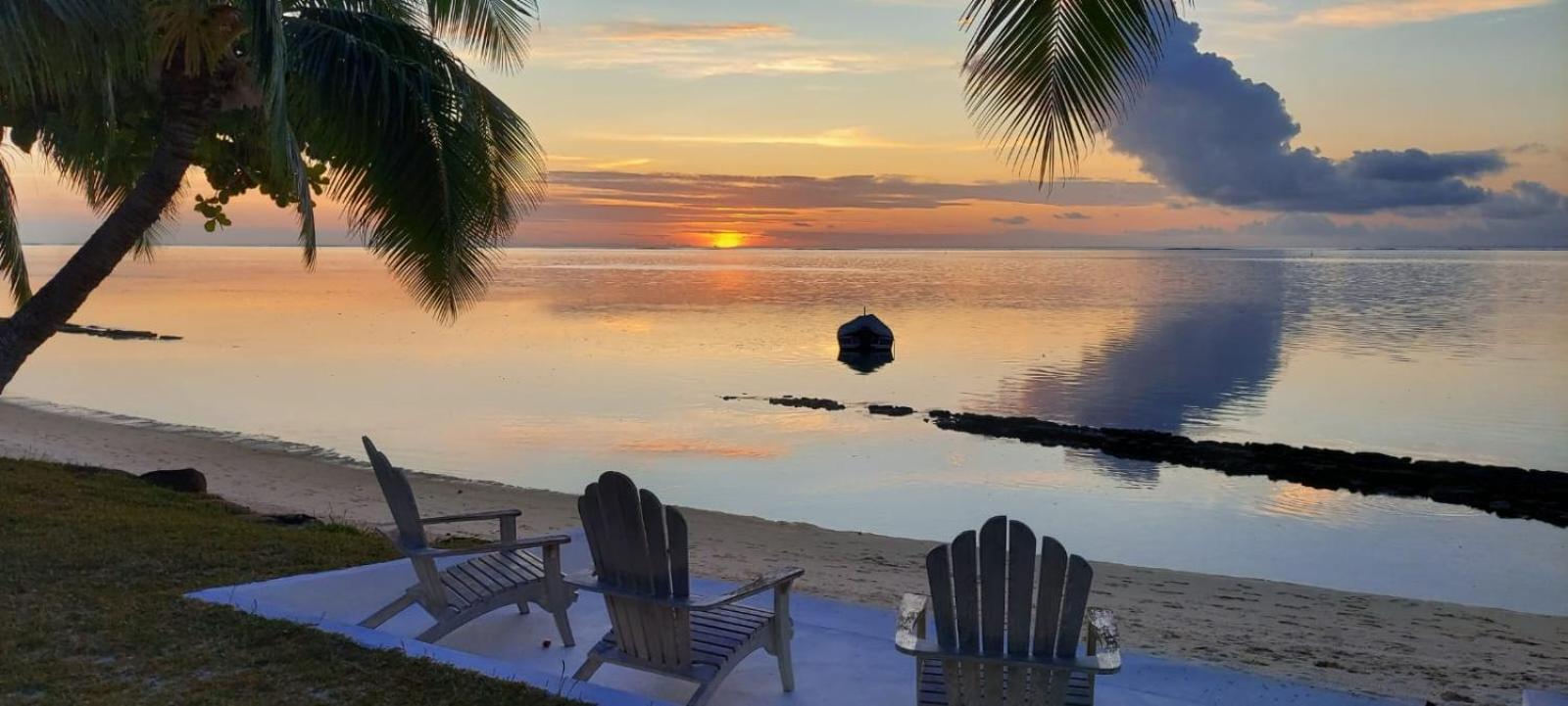 Moorea Island Beach Hotel Exterior photo