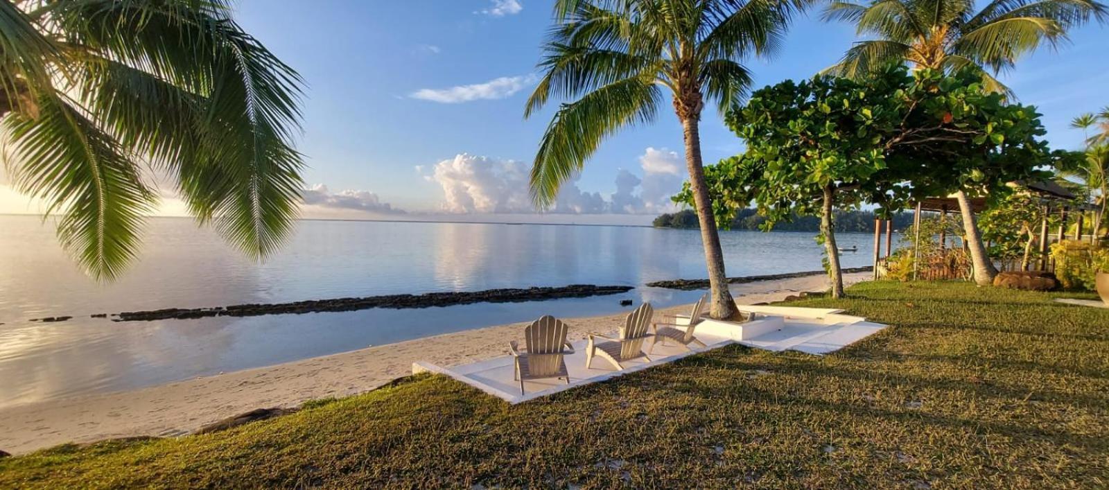 Moorea Island Beach Hotel Exterior photo